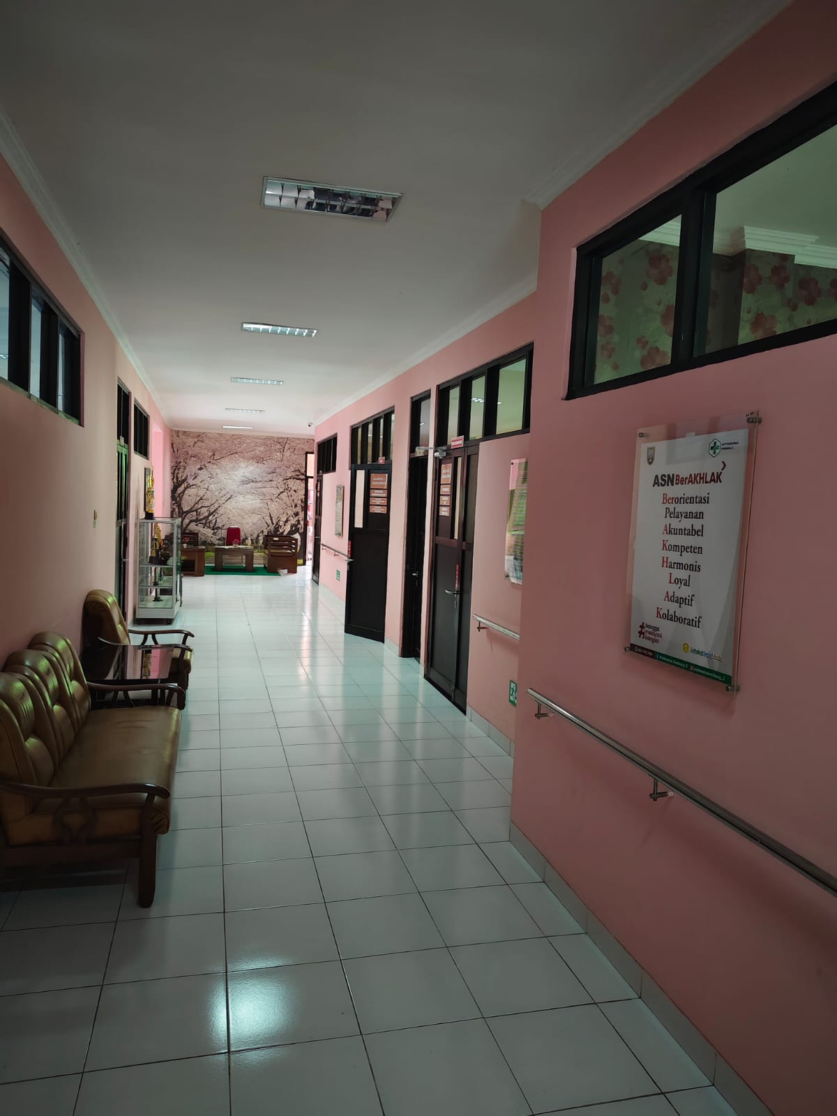 Ruang Administrasi Modern